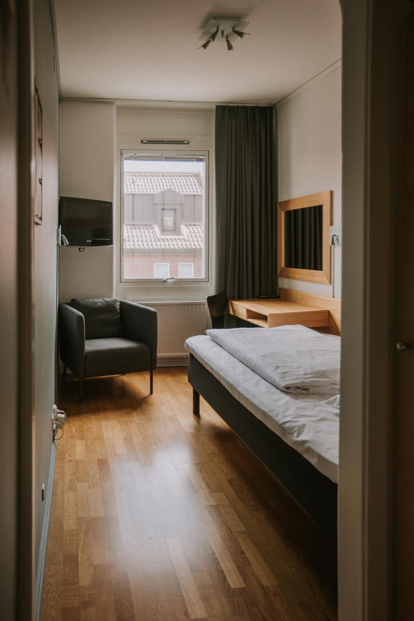 Comfort Hotel Jazz, Бурос Экстерьер фото